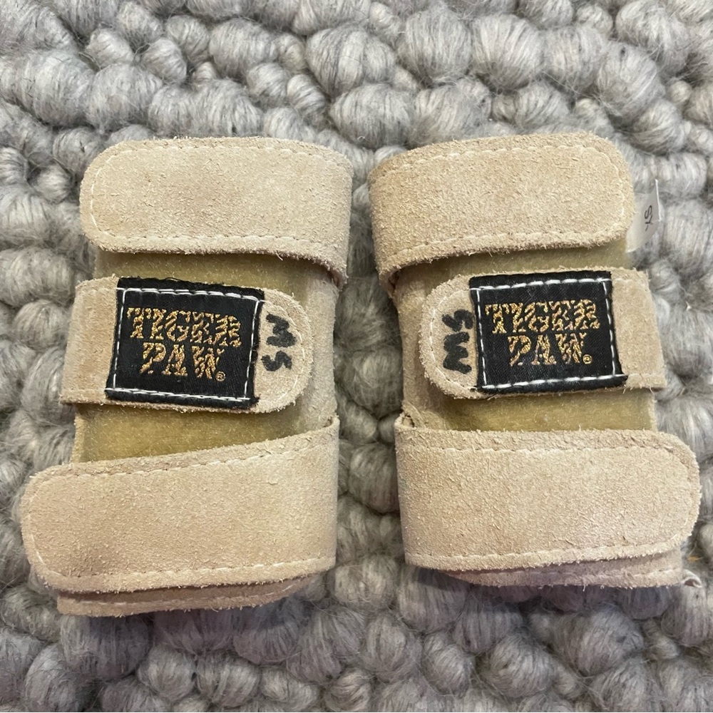 US Glove Gymnastics Tiger Paws Wrist Supports. Tan. Sz. XS